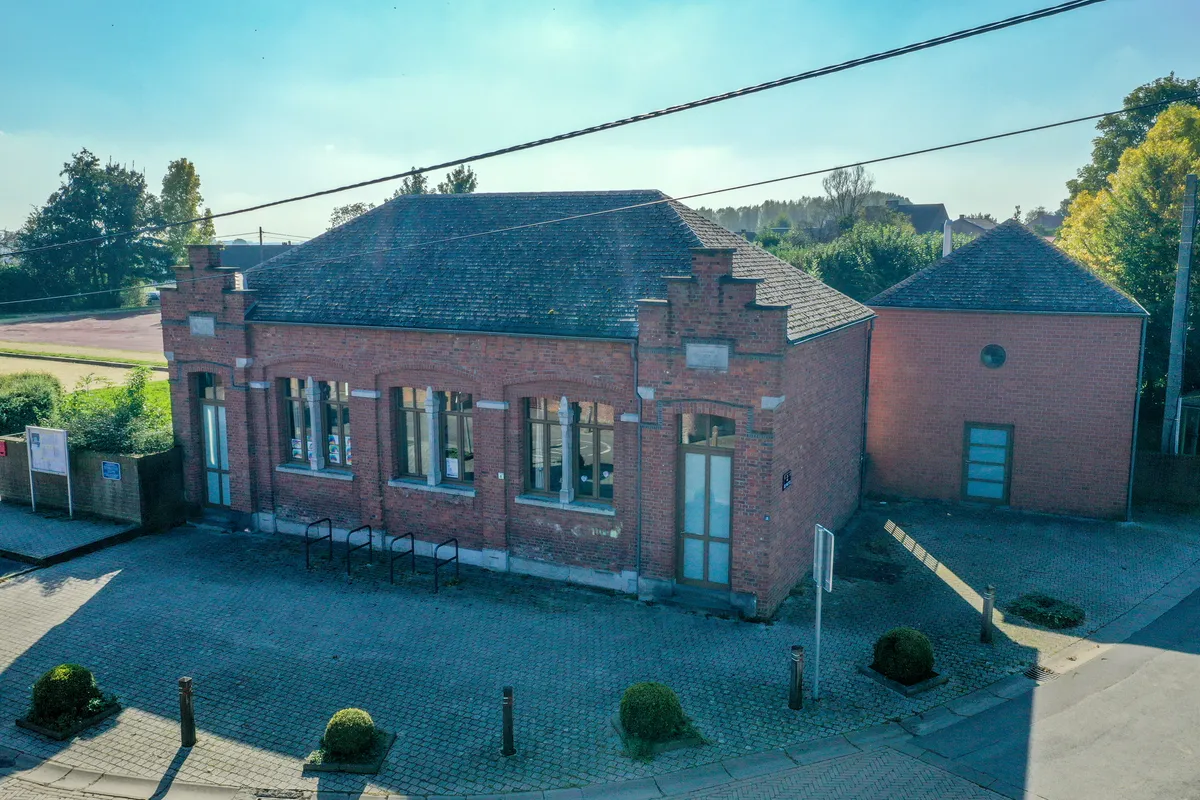 Vue aérienne de l'école